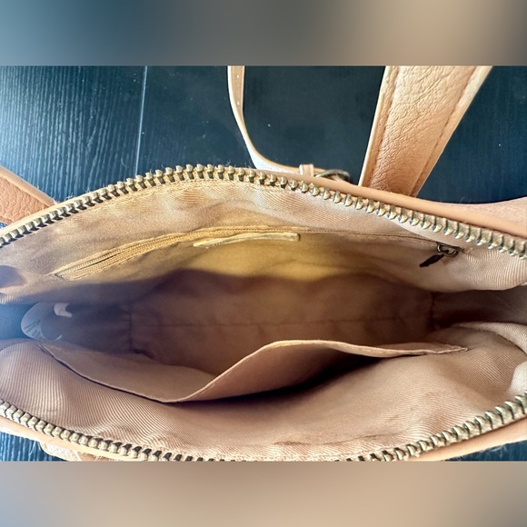 Universal Thread Tan Adjustable Purse - Picture 4 of 4